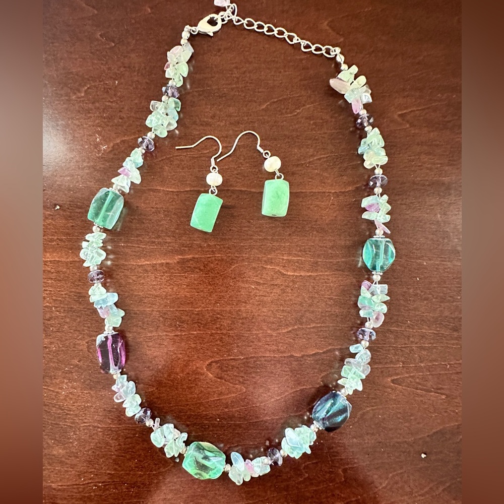 Beautiful necklace and earrings set. Parklane.